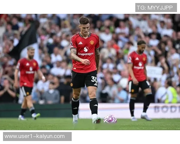 无舍什科曼联战术解析芒特首发阿玛德担任10号位无锋阵布局揭秘